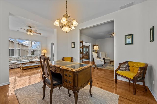 2905 CAROUSEL Court, Grayslake, IL 60030