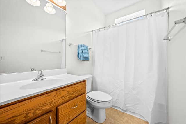 2905 CAROUSEL Court, Grayslake, IL 60030