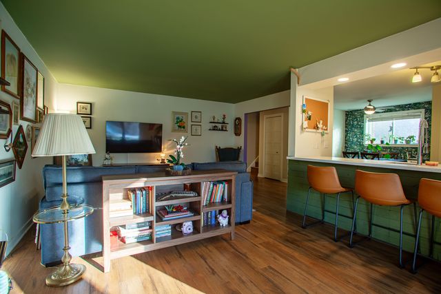 1276 Clifty Falls Court, Valparaiso, IN 46385