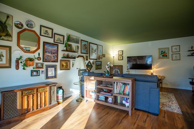 1276 Clifty Falls Court, Valparaiso, IN 46385