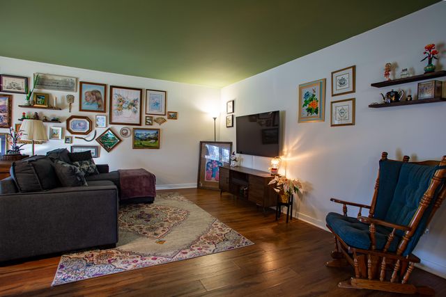 1276 Clifty Falls Court, Valparaiso, IN 46385