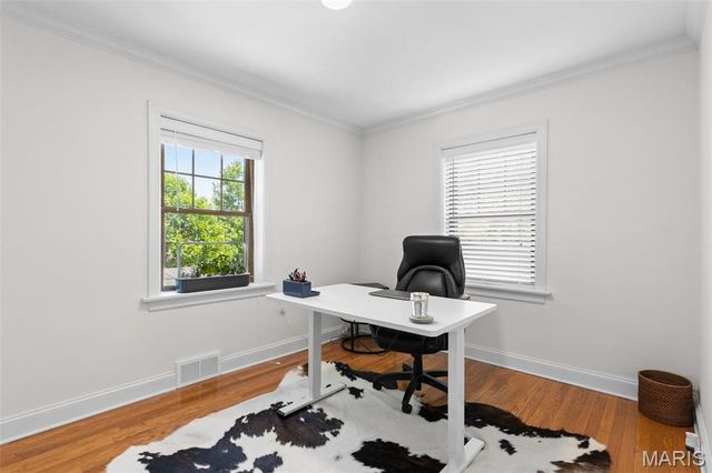8009 Teasdale Avenue, University City, MO 63130