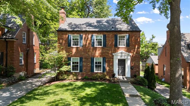 8009 Teasdale Avenue, University City, MO 63130