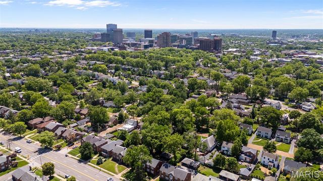 8009 Teasdale Avenue, University City, MO 63130