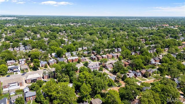 8009 Teasdale Avenue, University City, MO 63130