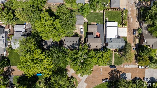 8009 Teasdale Avenue, University City, MO 63130