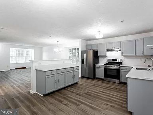 10400 VISTA GARDENS DR, Bowie, MD 20720
