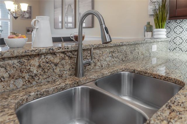 933 MOSCATO PLACE, Palm Harbor, FL 34683