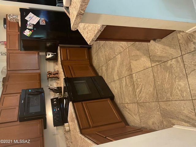 21385 E Independence Way, Red Rock, AZ 85145