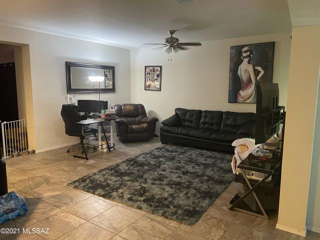 21385 E Independence Way, Red Rock, AZ 85145