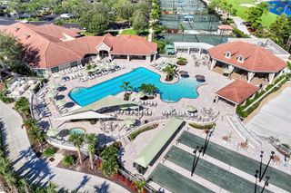 8253 Parkstone PL 206, Naples, FL 34120