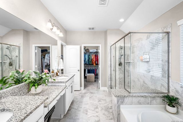 2174 KISKADEE DR, New Braunfels, TX 78132
