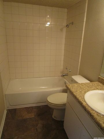 718 W Russell Pl Apt 12, San Antonio, TX 78212