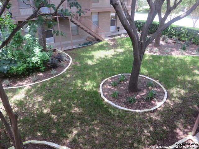 718 W Russell Pl Apt 12, San Antonio, TX 78212