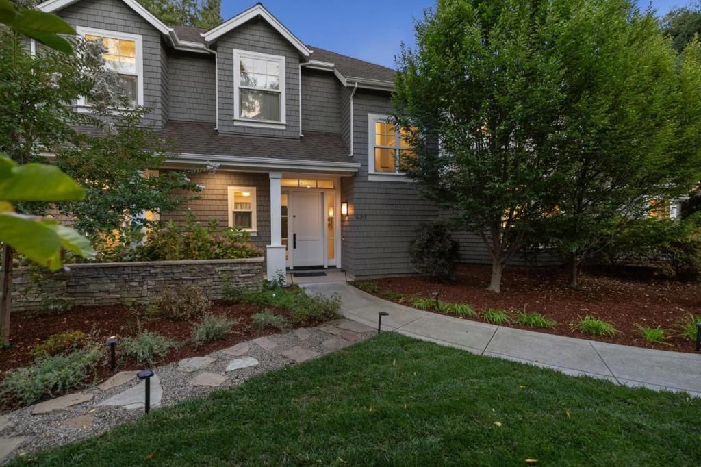 520 Berkeley Avenue, Menlo Park, CA 94025