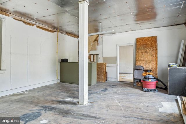 74 S MAIN ST, Yoe, PA 17313