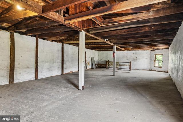 74 S MAIN ST, Yoe, PA 17313