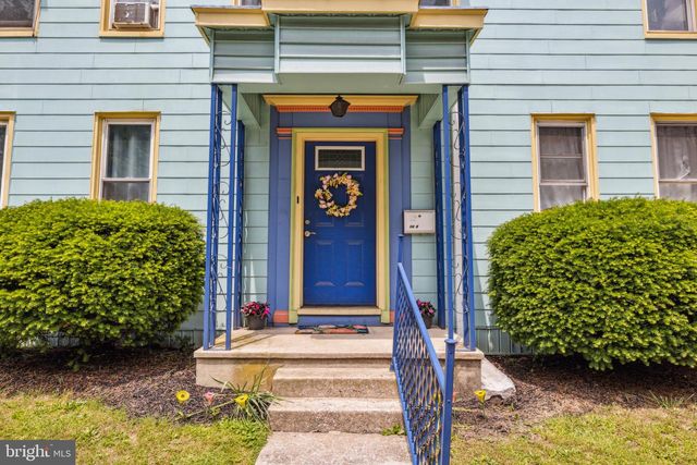 74 S MAIN ST, Yoe, PA 17313