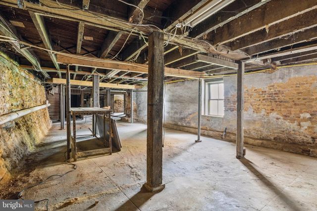 74 S MAIN ST, Yoe, PA 17313