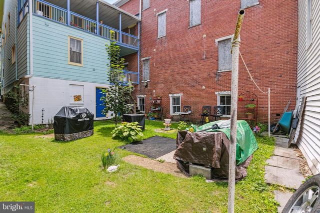 74 S MAIN ST, Yoe, PA 17313