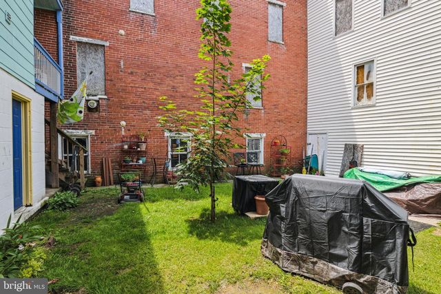 74 S MAIN ST, Yoe, PA 17313