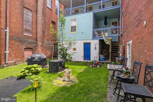 74 S MAIN ST, Yoe, PA 17313