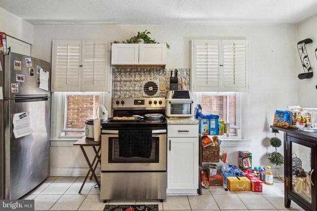 74 S MAIN ST, Yoe, PA 17313