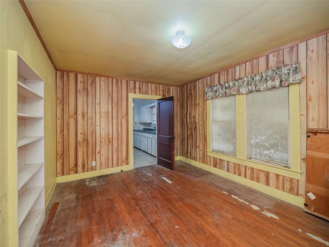 3104 S Main, Taylor, TX 76574