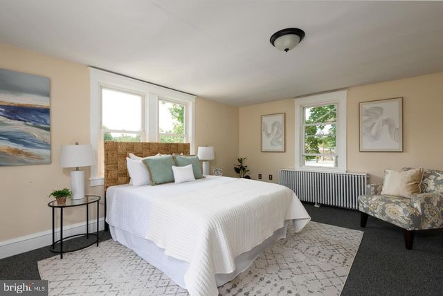 516 E LANCASTER AVE, Downingtown, PA 19335