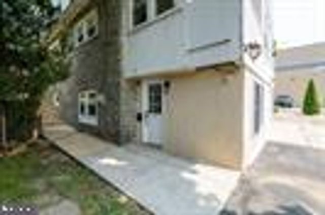 516 E LANCASTER AVE, Downingtown, PA 19335