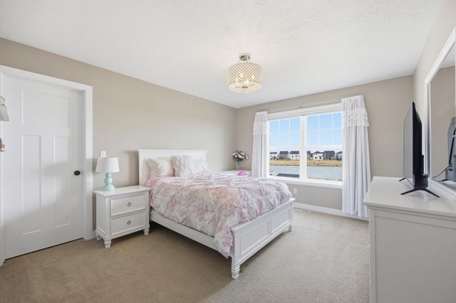 3644 54th Street S, Fargo, ND 58104