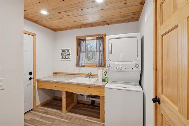 67863 Topside Road, Iron River, WI 54847