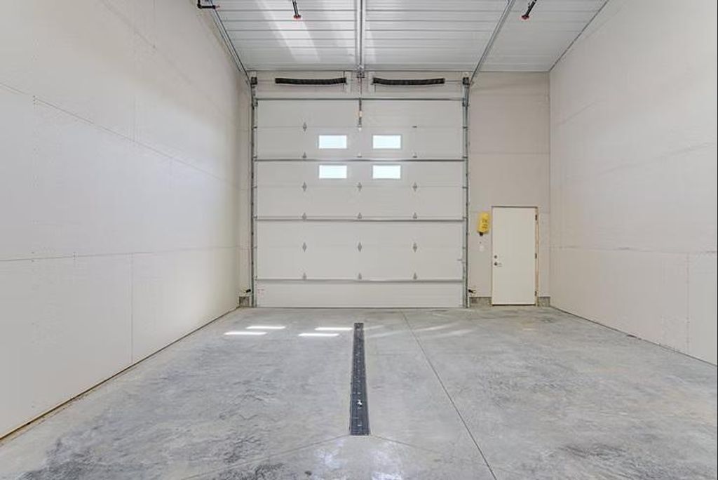 5836 Barthel Industrial Drive NE #11, Albertville, MN 55301 — photo 2
