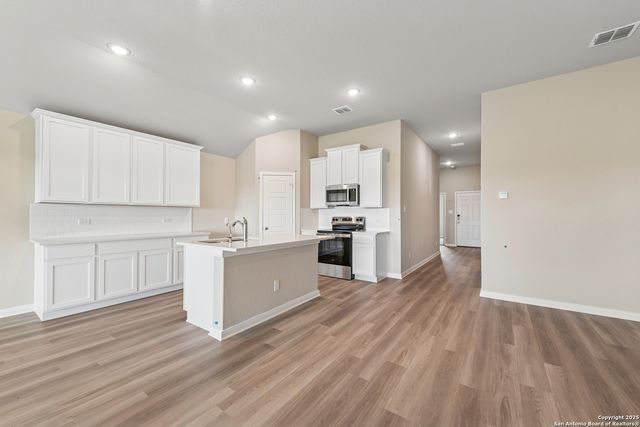 1672 Quiet Teal, New Braunfels, TX 78130