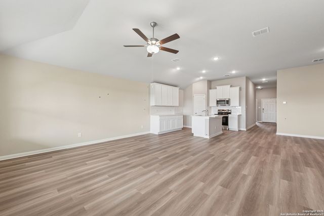 1672 Quiet Teal, New Braunfels, TX 78130