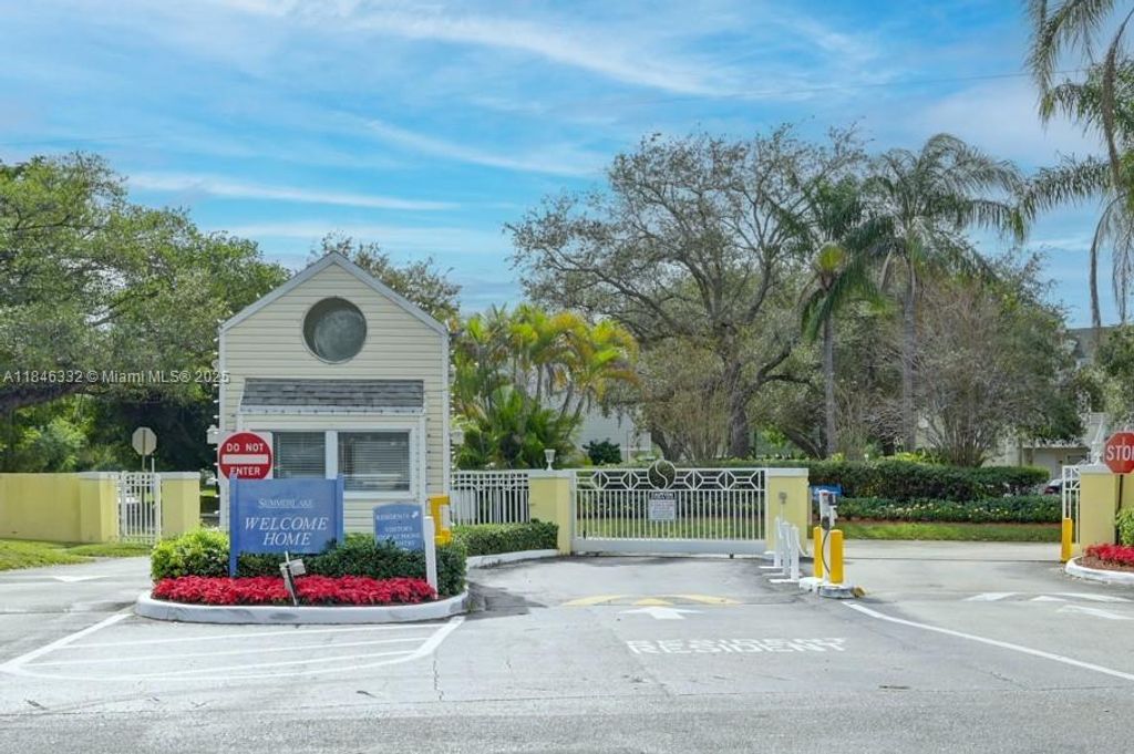 3453 NW 44th St 107, Oakland Park, FL 33309