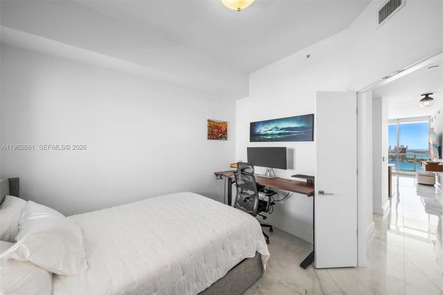 2020 N Bayshore Dr 2305, Miami, FL 33137