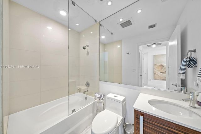 2020 N Bayshore Dr 2305, Miami, FL 33137