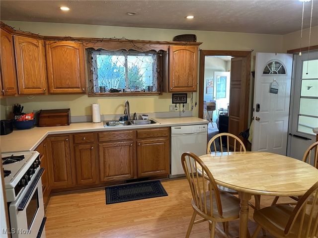 9626 Windham Parkman Road, Windham, OH 44288