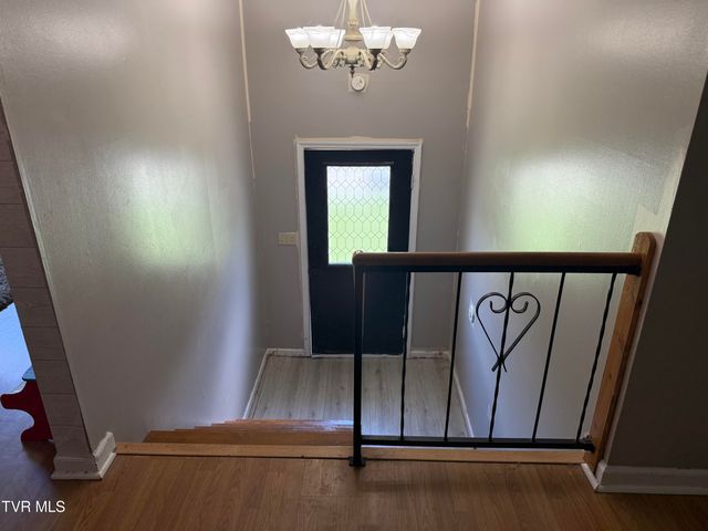 602 Northeast Liberty Lane, Wise, VA 24293