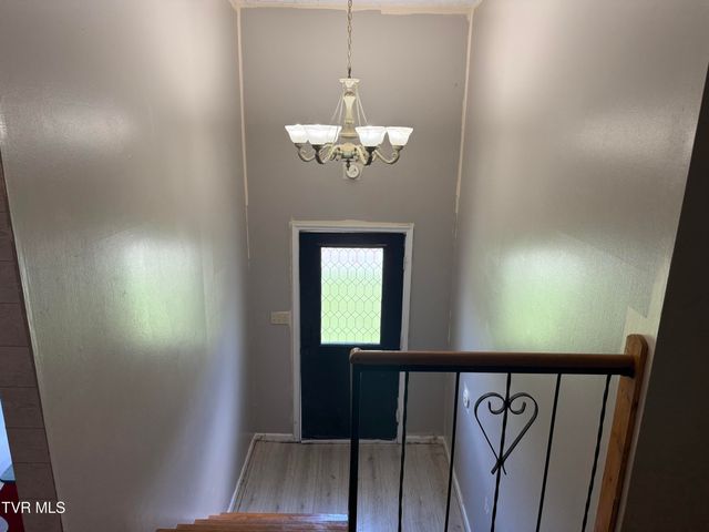 602 Northeast Liberty Lane, Wise, VA 24293