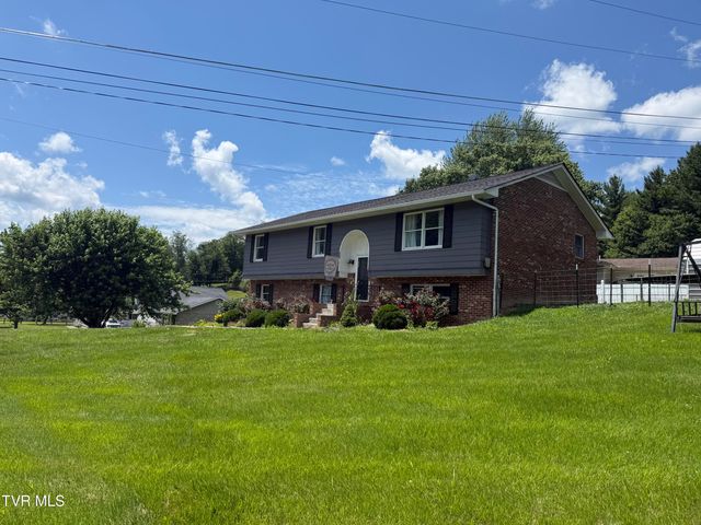 602 Northeast Liberty Lane, Wise, VA 24293