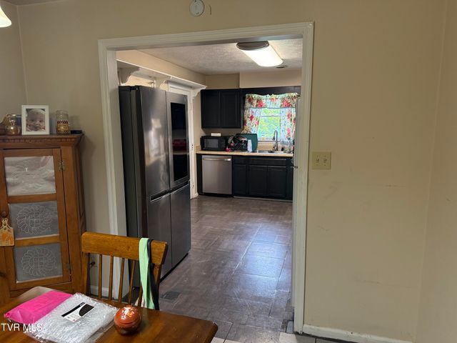 602 Northeast Liberty Lane, Wise, VA 24293