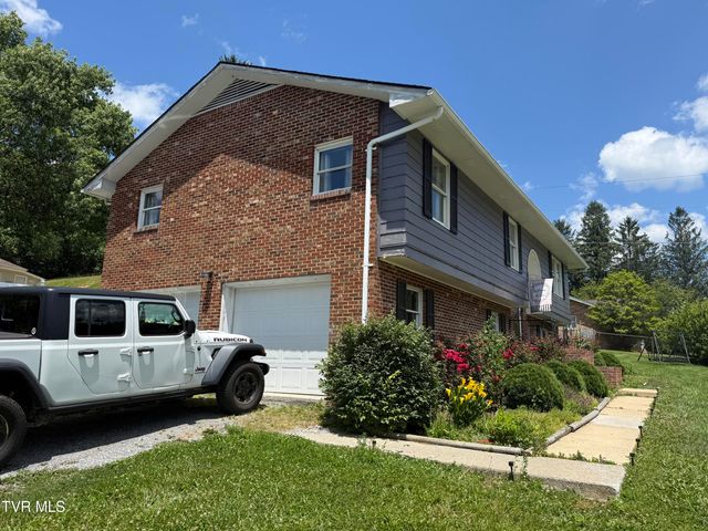 602 Northeast Liberty Lane, Wise, VA 24293