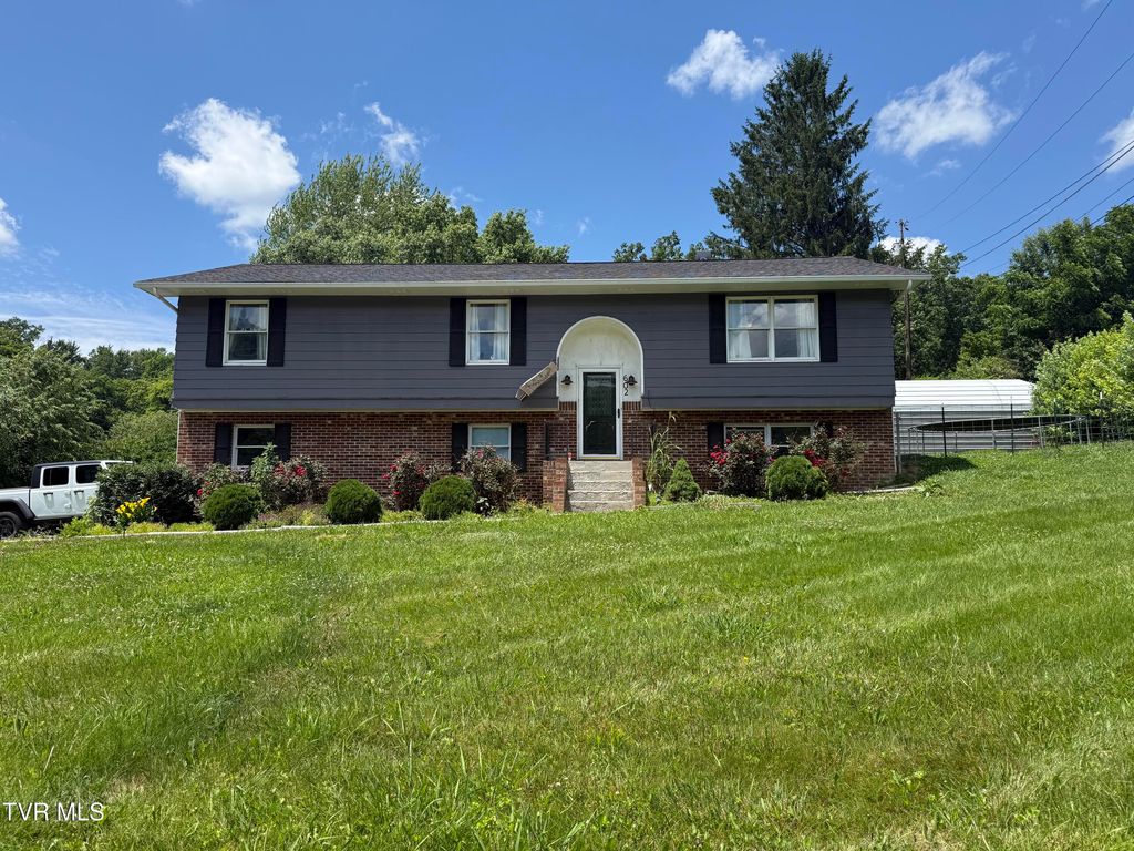 602 Northeast Liberty Lane, Wise, VA 24293