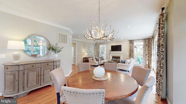 47292 MIDDLE BLUFF PL, Sterling, VA 20165