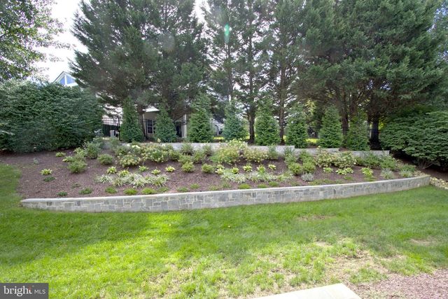47292 MIDDLE BLUFF PL, Sterling, VA 20165