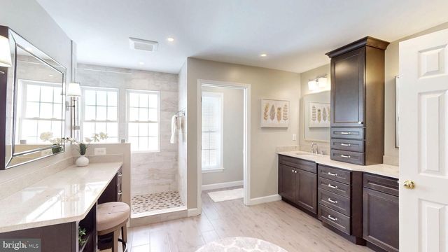 47292 MIDDLE BLUFF PL, Sterling, VA 20165