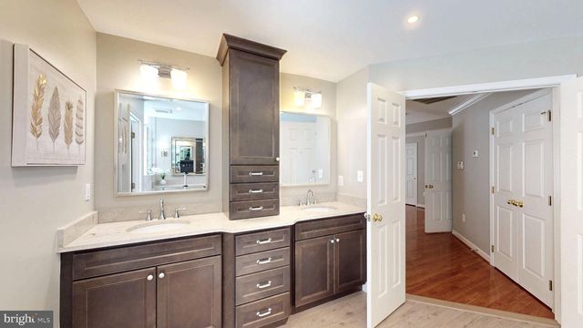 47292 MIDDLE BLUFF PL, Sterling, VA 20165