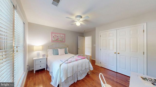 47292 MIDDLE BLUFF PL, Sterling, VA 20165